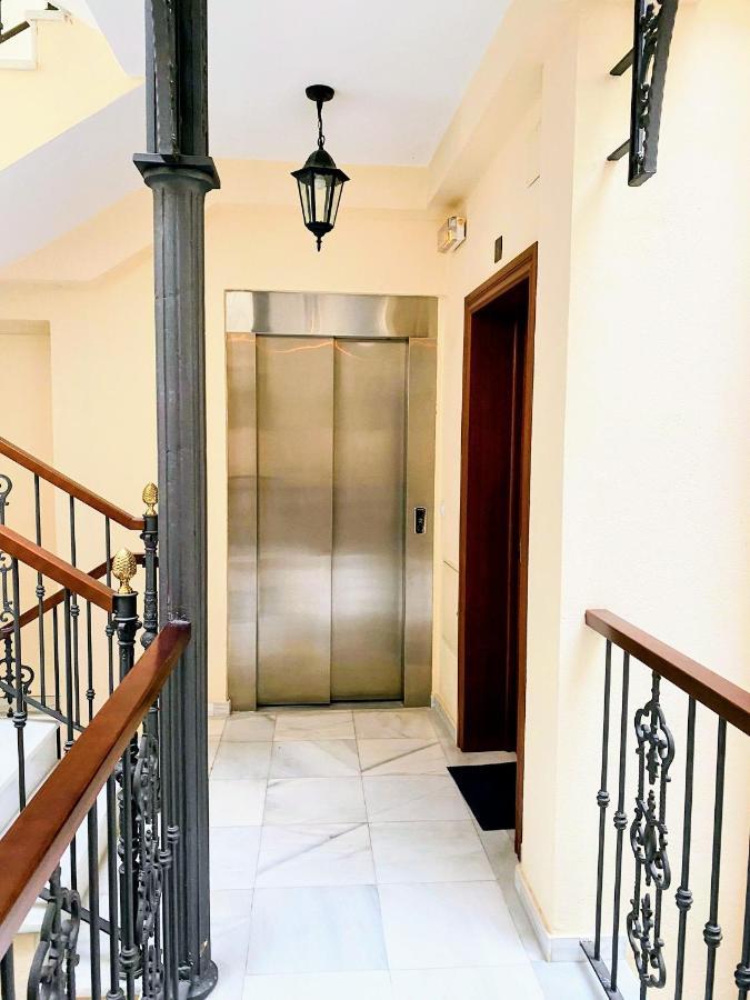 Precioso Apartamento Malaga Centroアパートメント エクステリア 写真